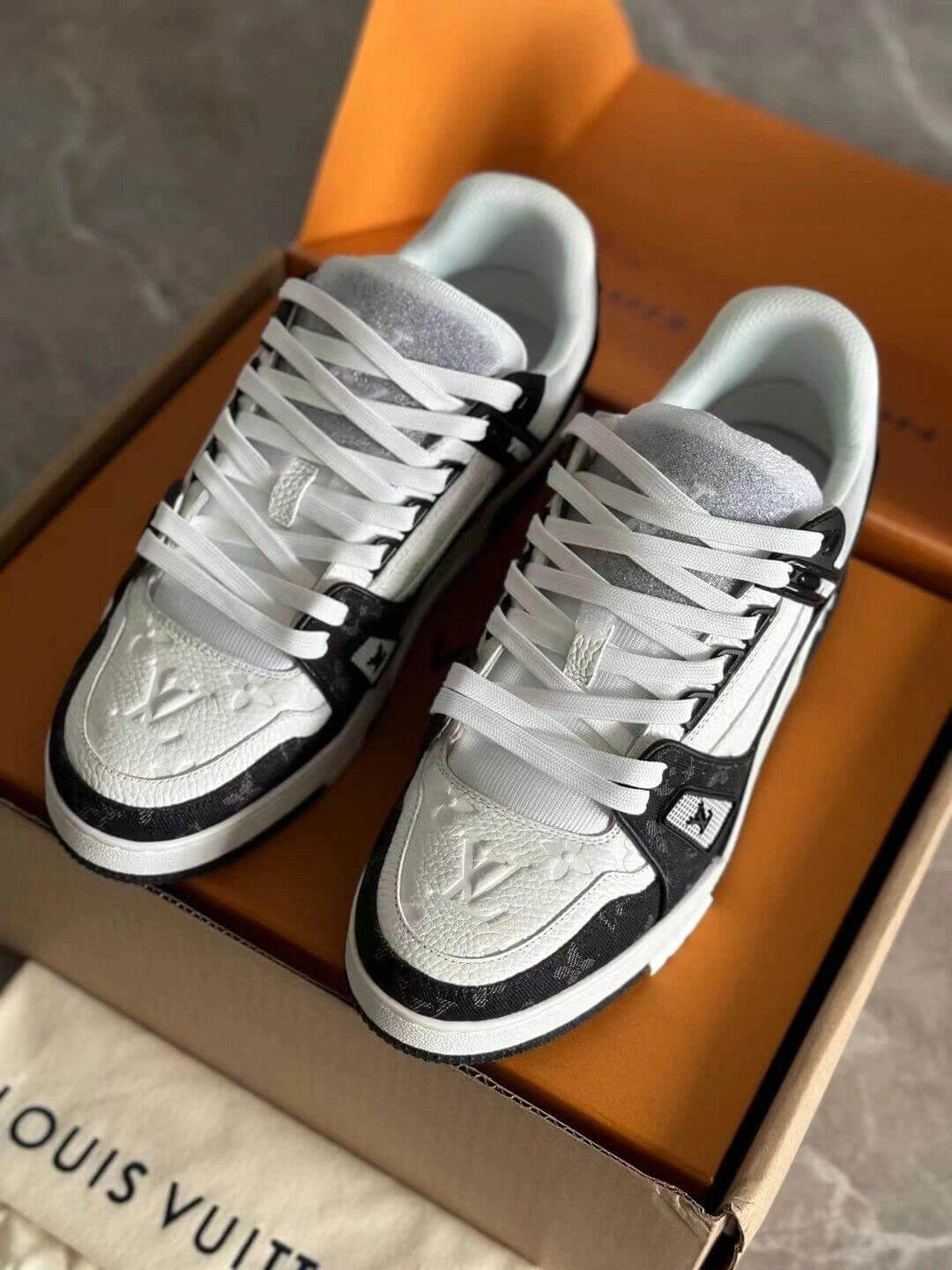 LVトレイナー･ライン スニーカー