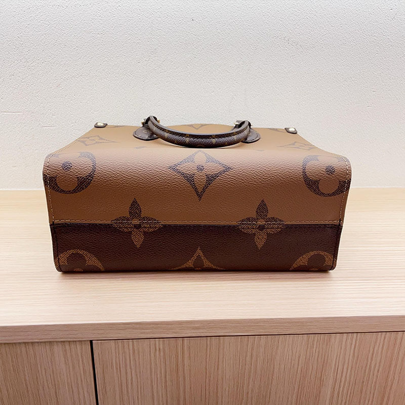 Louis Vuitton　(ルイヴィトン)　オンザゴー PM M46373