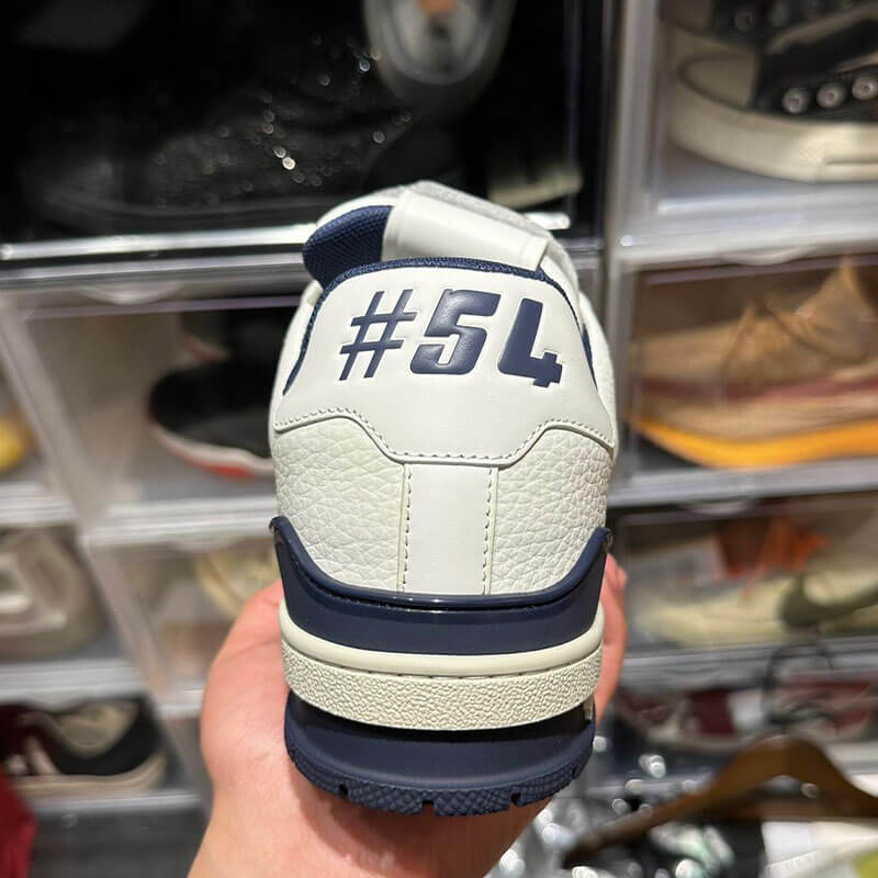 LV トレーナー スニーカー