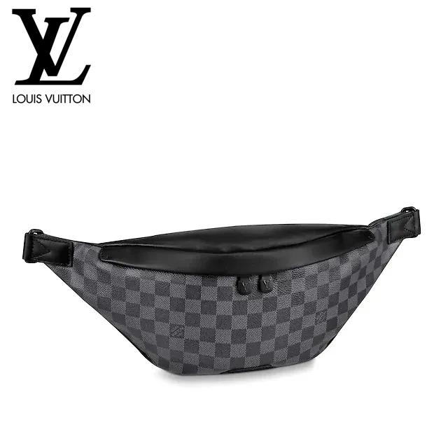 LOUIS VUITTON（ルイヴィトン）ディスカバリー・バムバッグ