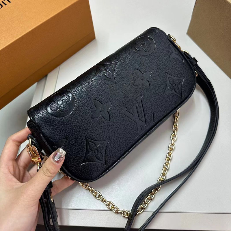 [Louis Vuitton]ウォレット オン チェーン･アイビーレディース バッグM82154