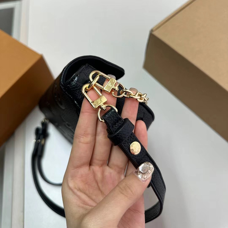 [Louis Vuitton]ウォレット オン チェーン･アイビーレディース バッグM82154