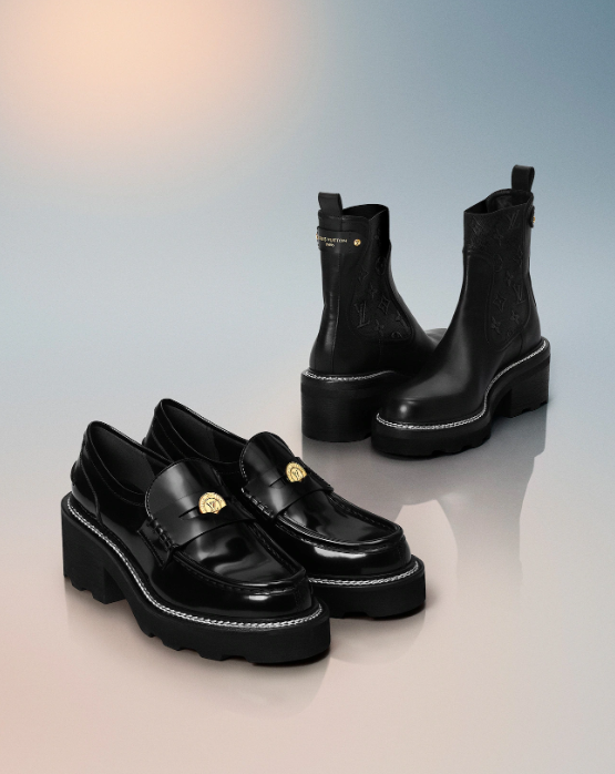 レースアップ＆ローファー