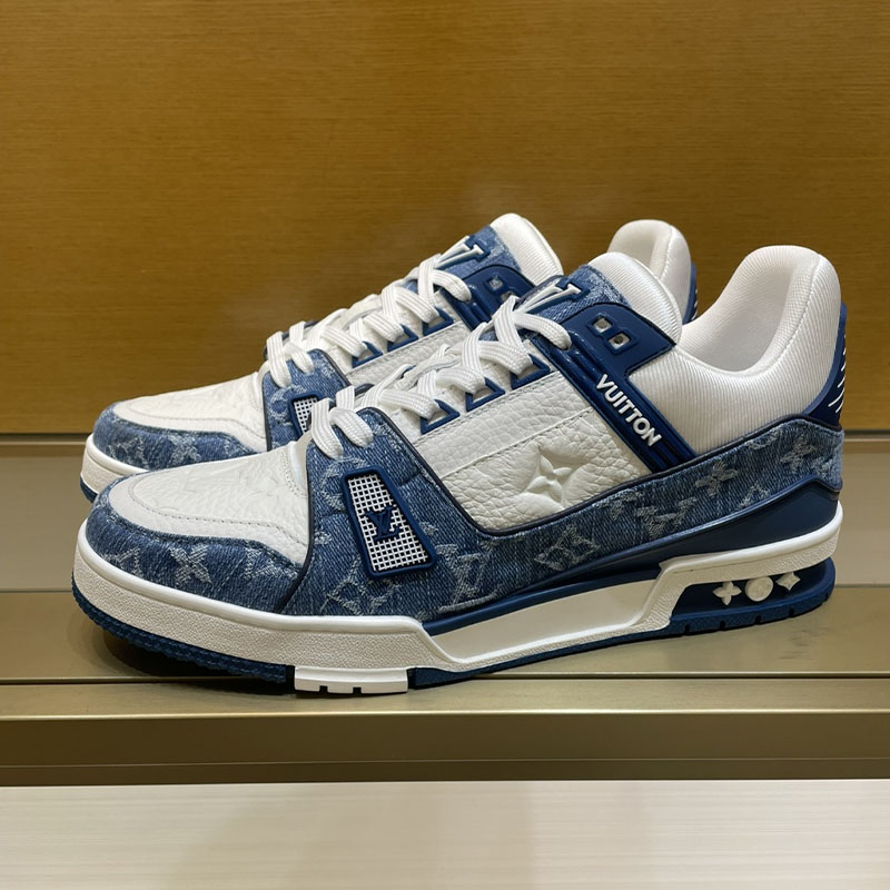 トレイナー スニーカー