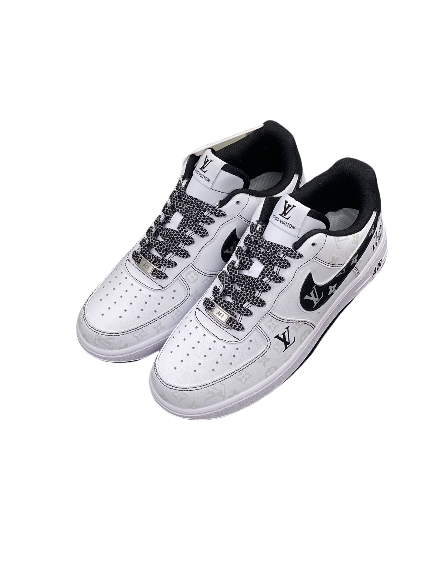 ルイ・ヴィトン ロー ×ナイキ  SB 連名スニーカー
