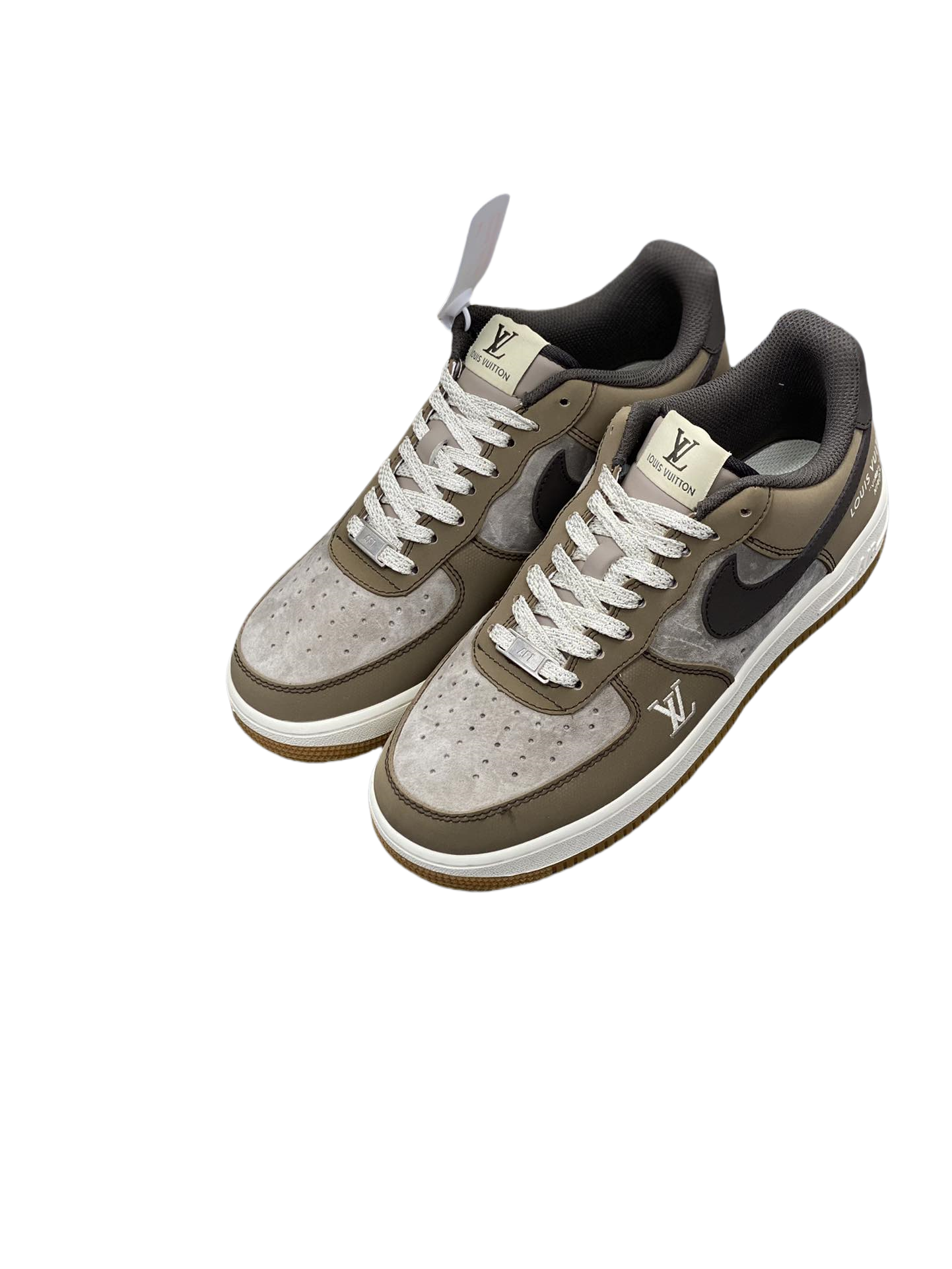 ルイ・ヴィトン ロー ×ナイキ  SB 連名スニーカー