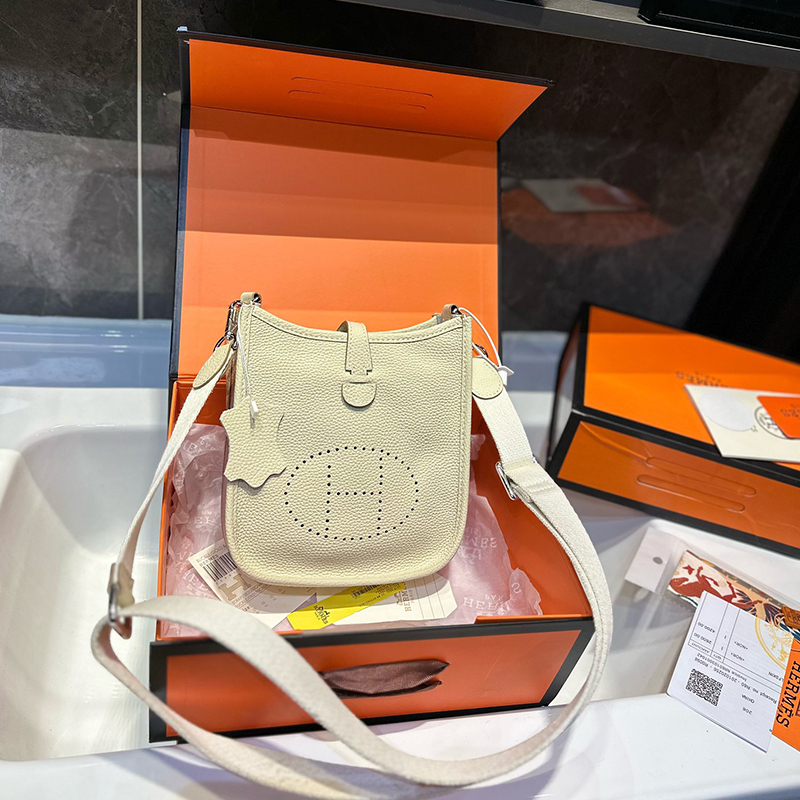エルメス Hermès Evelyne ショルダーバッグ レディース
