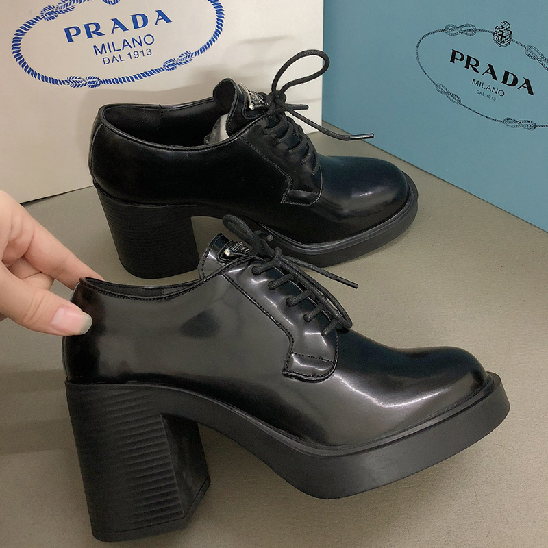 プラダ（ PRADA）Chocolate ブラッシュドレザー ハイヒール  ローファー レディース