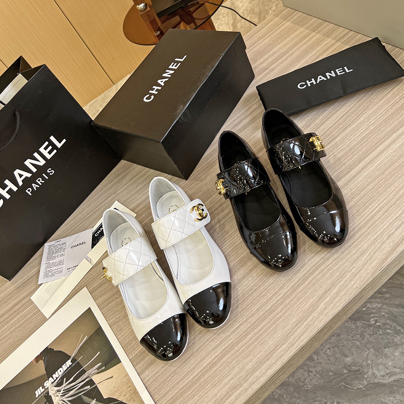 シャネル（CHANEL） レザー 靴 シューズ ローファー レディース 2色選択可