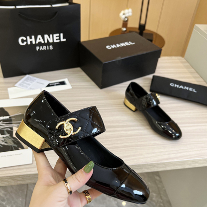 シャネル（CHANEL） レザー 靴 シューズ ローファー レディース 2色選択可