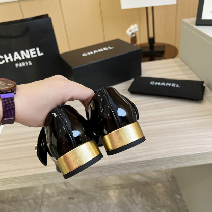 シャネル（CHANEL） レザー 靴 シューズ ローファー レディース 2色選択可
