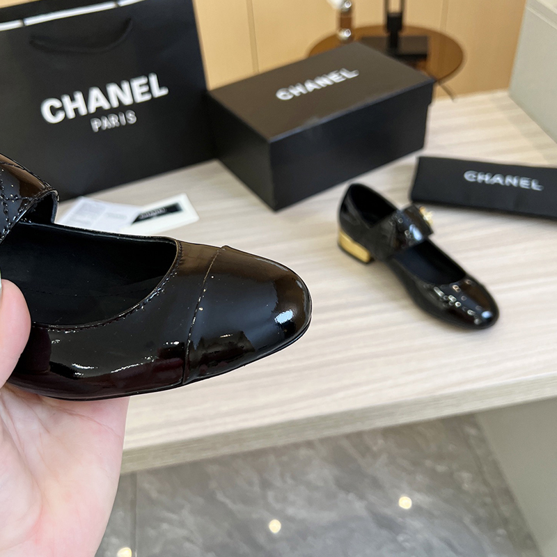 シャネル（CHANEL） レザー 靴 シューズ ローファー レディース 2色選択可