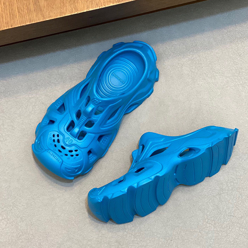 バレンシアガ（BALENCIAGA）HD ラバー カットアウト スライドサンダル ロゴ