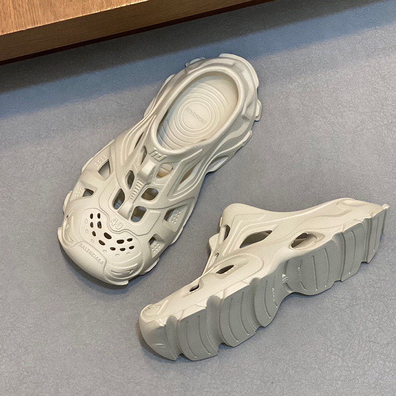 バレンシアガ（BALENCIAGA）HD ラバー カットアウト スライドサンダル ロゴ