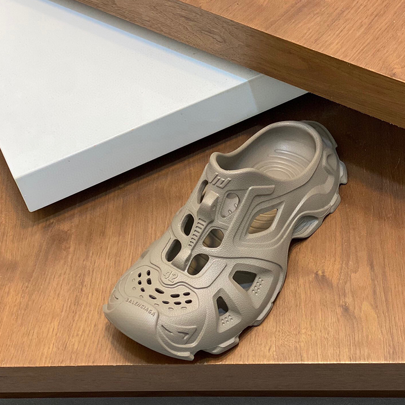 バレンシアガ（BALENCIAGA）HD ラバー カットアウト スライドサンダル ロゴ