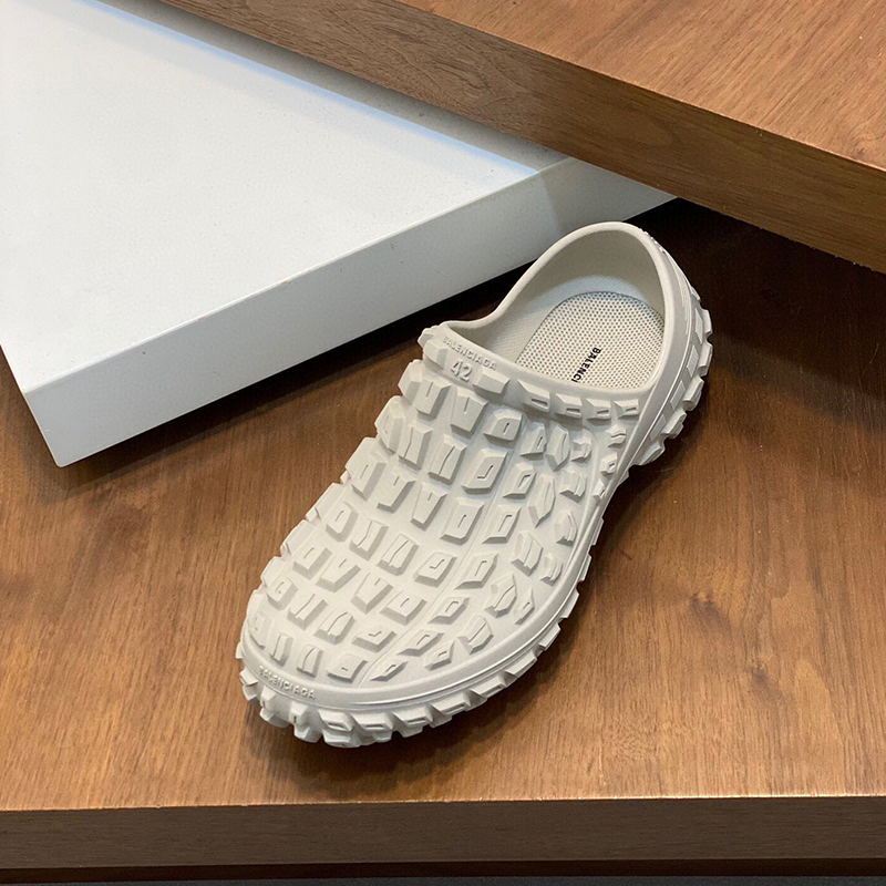 バレンシアガ（BALENCIAGA）ソールフワフワBouncer Clogサンダル