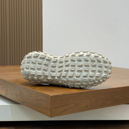 バレンシアガ（BALENCIAGA）ソールフワフワBouncer Clogサンダル