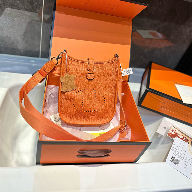 エルメス Hermès Evelyne ショルダーバッグ レディース