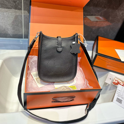 エルメス Hermès Evelyne ショルダーバッグ レディース