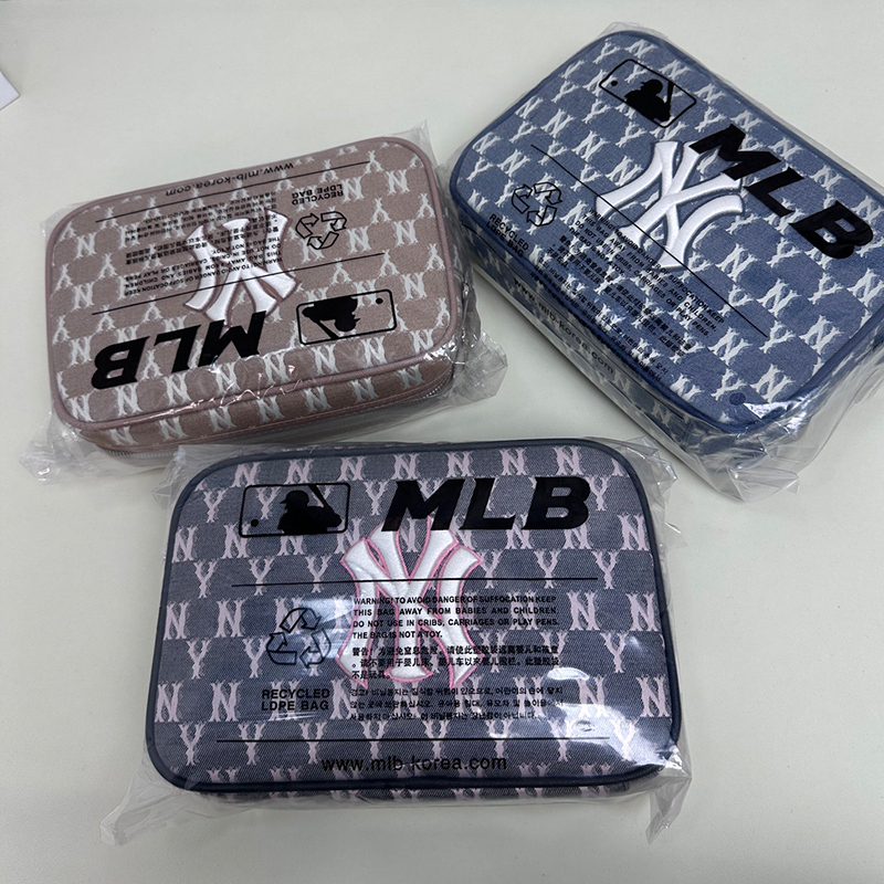 MLB ヤンキース カメラバッグ 刺繍 3色 レディース メンズ