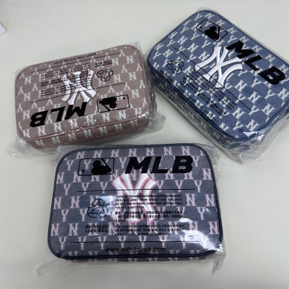 MLB ヤンキース カメラバッグ 刺繍 3色 レディース メンズ