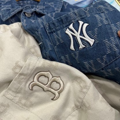 MLB ヤンキース 新作 長袖 シャツ 刺繍 メンズ レディース