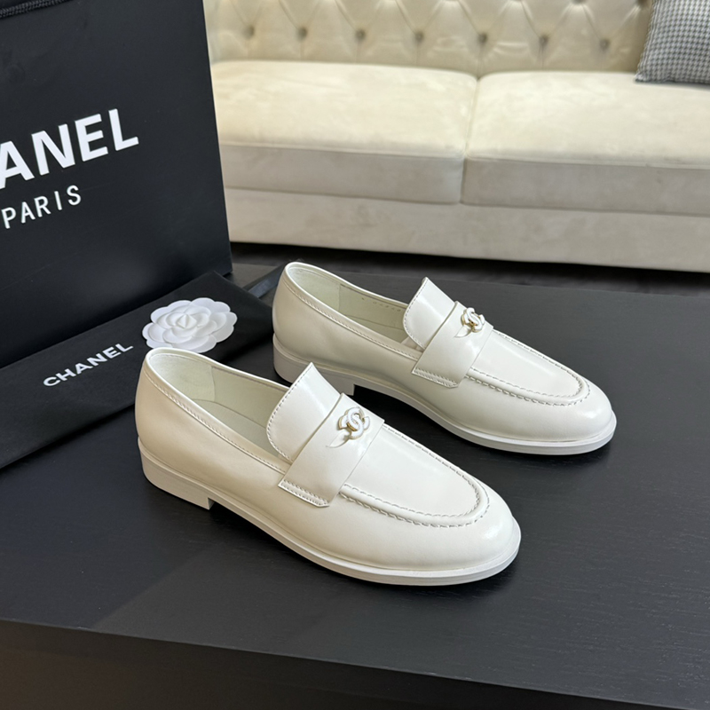 シャネル（CHANEL） レザー 靴 シューズ ローファー レディース 2色選択可