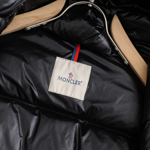 モンクレール Moncler ダウンコート ダウンジャケット メンズ