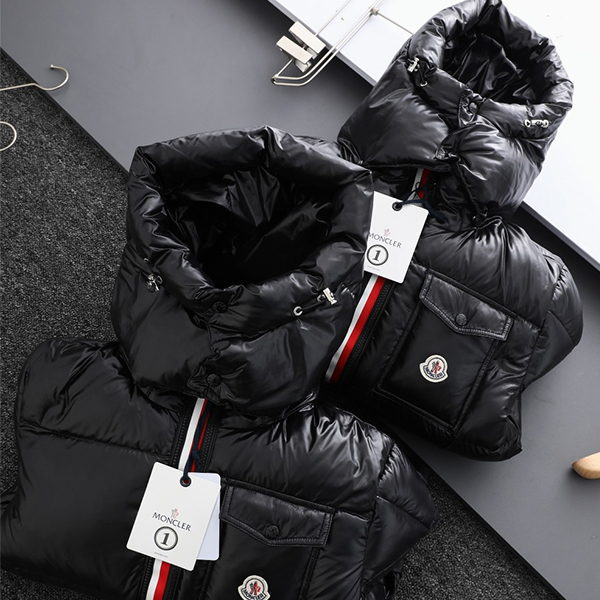 モンクレール Moncler ダウンコート ダウンジャケット メンズ