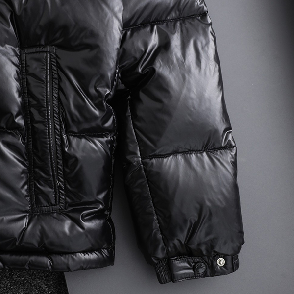 モンクレール Moncler ダウンコート ダウンジャケット メンズ