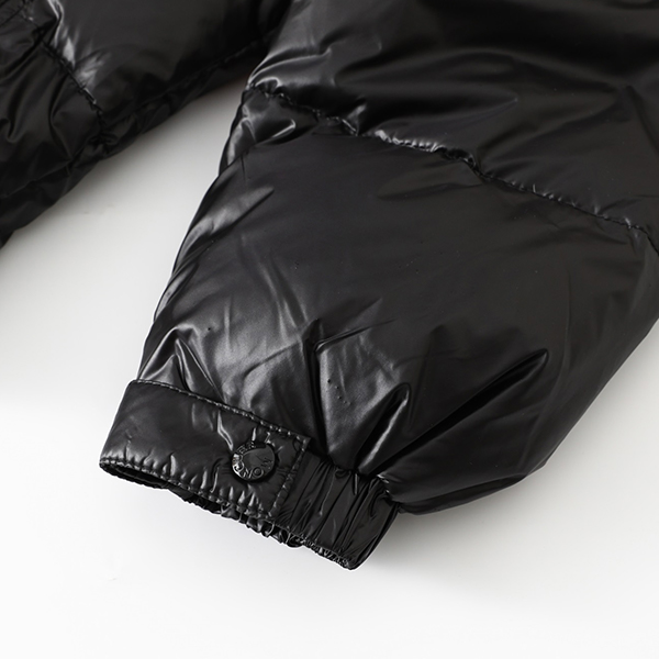 モンクレール Moncler Solayan ダウンコート ダウンジャケット メンズ