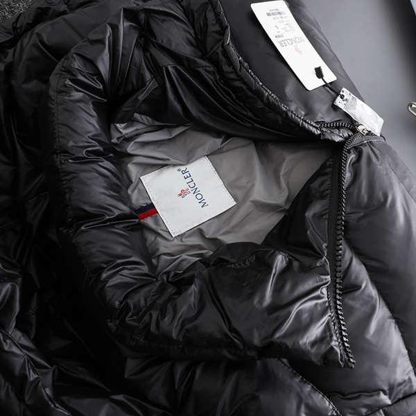 モンクレール Moncler Corydale ダウンコート ダウンジャケット メンズ