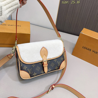 ルイ・ヴィトン LOUIS VUITTON  もこもこ新作 ショルダーバッグ レディース
