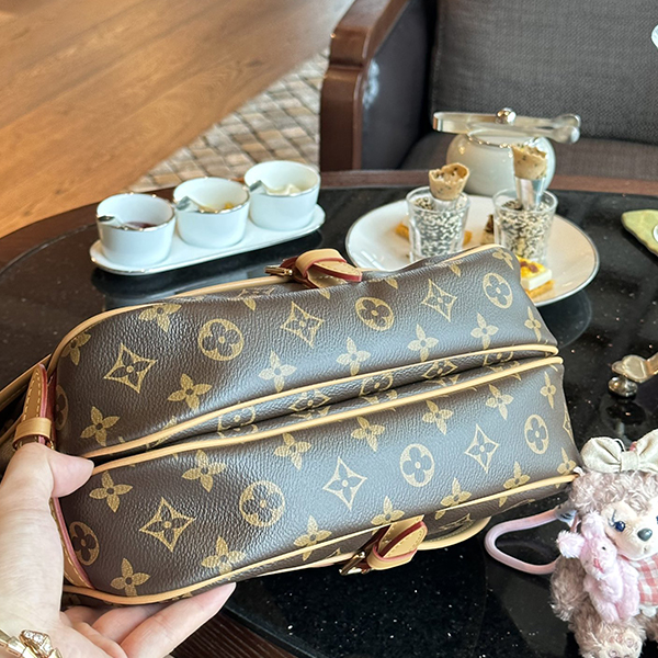 ルイ・ヴィトン LOUIS VUITTON   ショルダーバッグ レディース