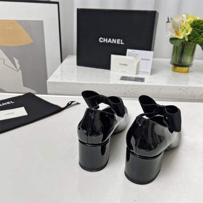 シャネル（CHANEL） レザー 靴 シューズ ローファー レディース 2色選択可