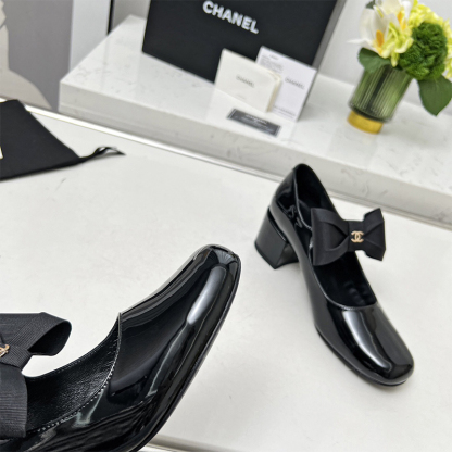 シャネル（CHANEL） レザー 靴 シューズ ローファー レディース 2色選択可