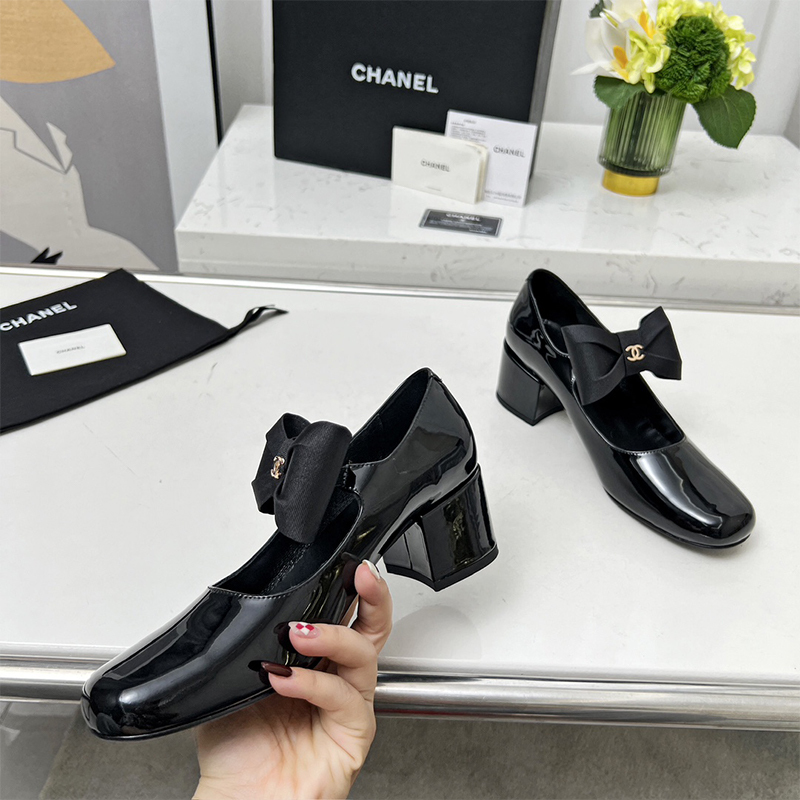 シャネル（CHANEL） レザー 靴 シューズ ローファー レディース 2色選択可