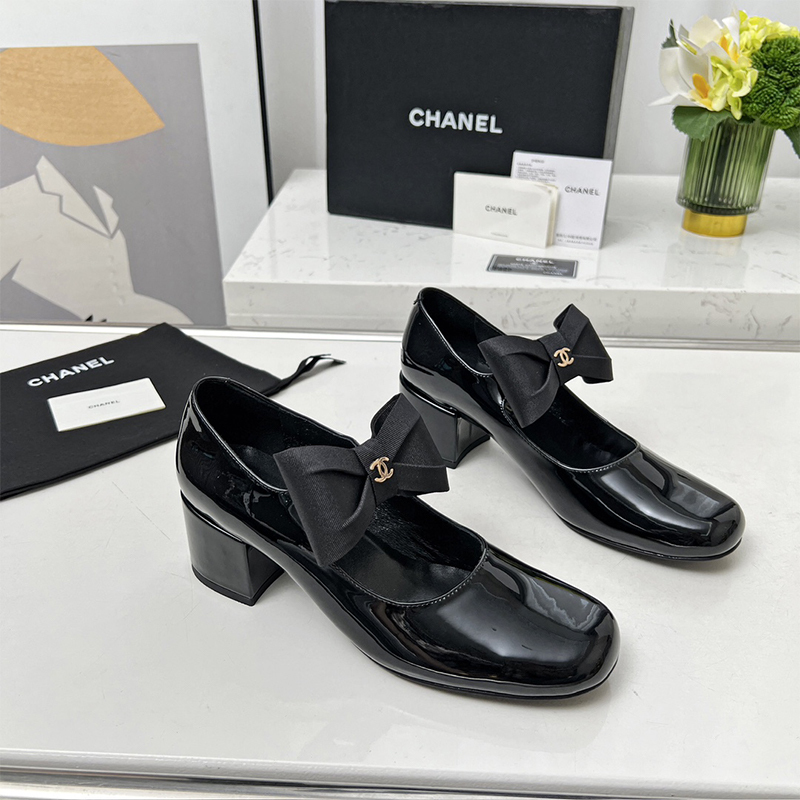 シャネル（CHANEL） レザー 靴 シューズ ローファー レディース 2色選択可