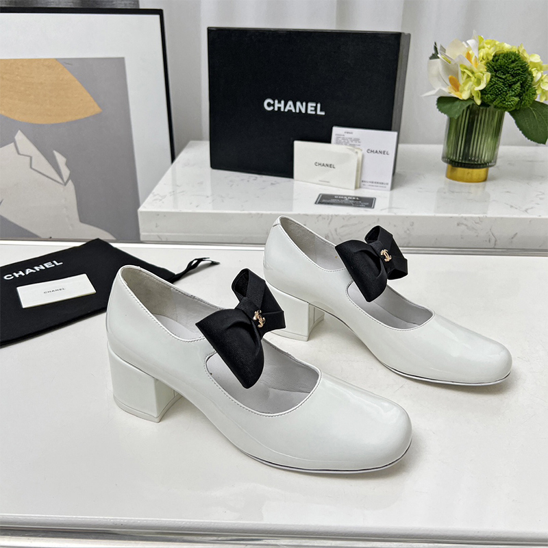 シャネル（CHANEL） レザー 靴 シューズ ローファー レディース 2色選択可