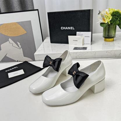 シャネル（CHANEL） レザー 靴 シューズ ローファー レディース 2色選択可