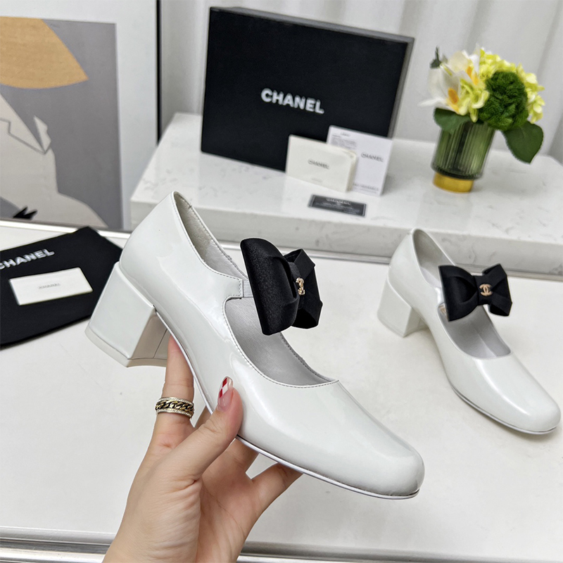 シャネル（CHANEL） レザー 靴 シューズ ローファー レディース 2色選択可