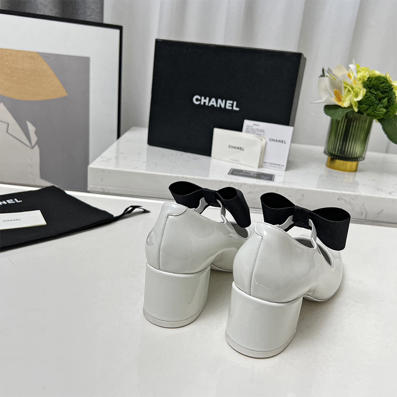 シャネル（CHANEL） レザー 靴 シューズ ローファー レディース 2色選択可