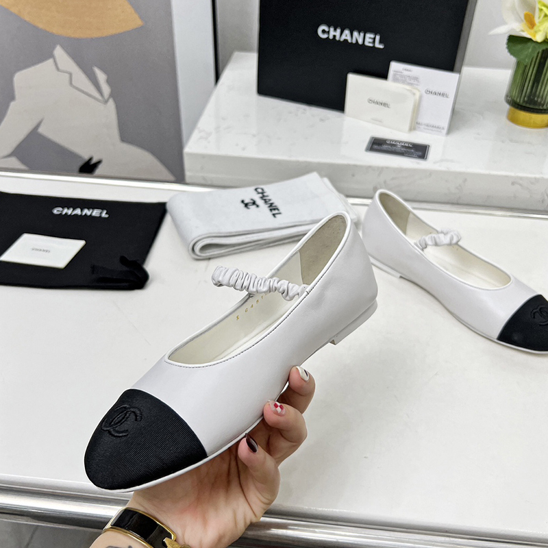 シャネル（CHANEL） レザー 靴 シューズ ローファー レディース 2色選択可