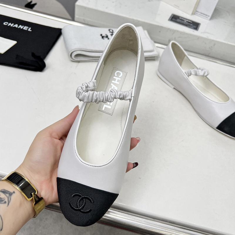 シャネル（CHANEL） レザー 靴 シューズ ローファー レディース 2色選択可