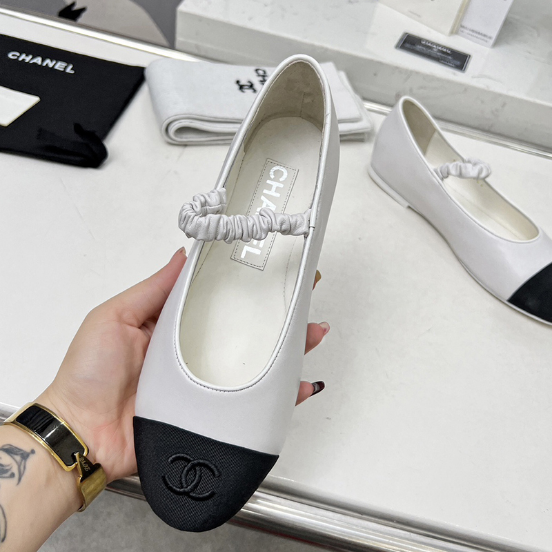 シャネル（CHANEL） レザー 靴 シューズ ローファー レディース 2色選択可