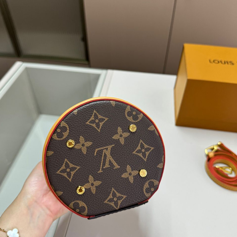 LOUIS VUITTON（ルイヴィトン）カンヌミニバッグ バケットバッグ レディース