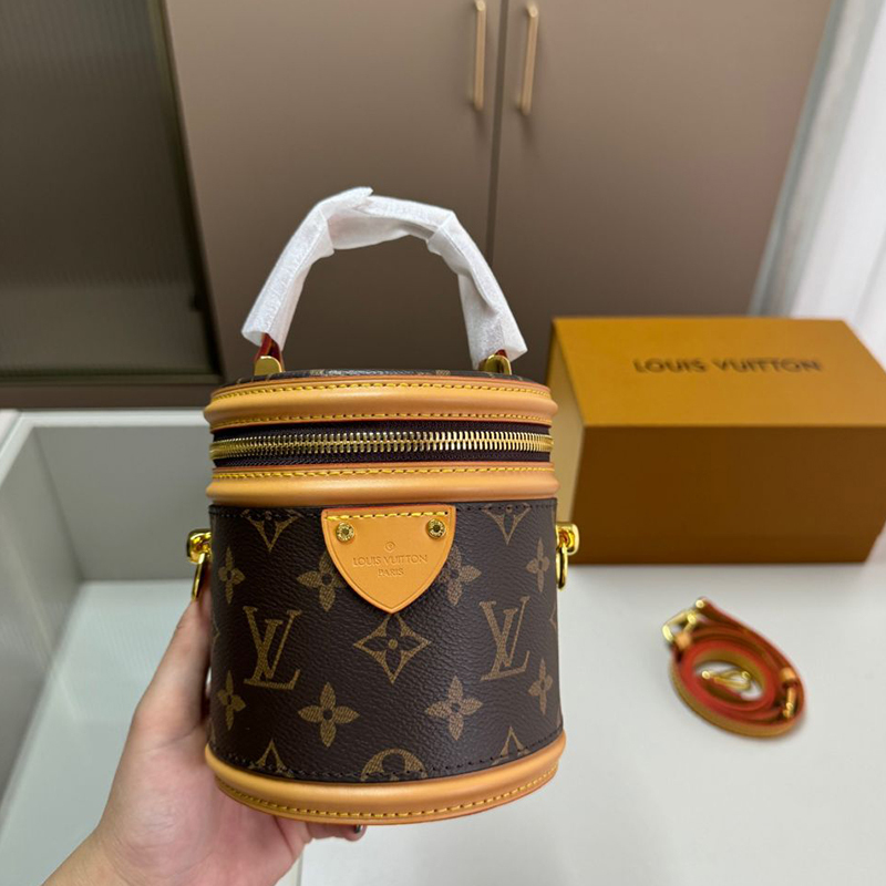 LOUIS VUITTON（ルイヴィトン）カンヌミニバッグ バケットバッグ レディース
