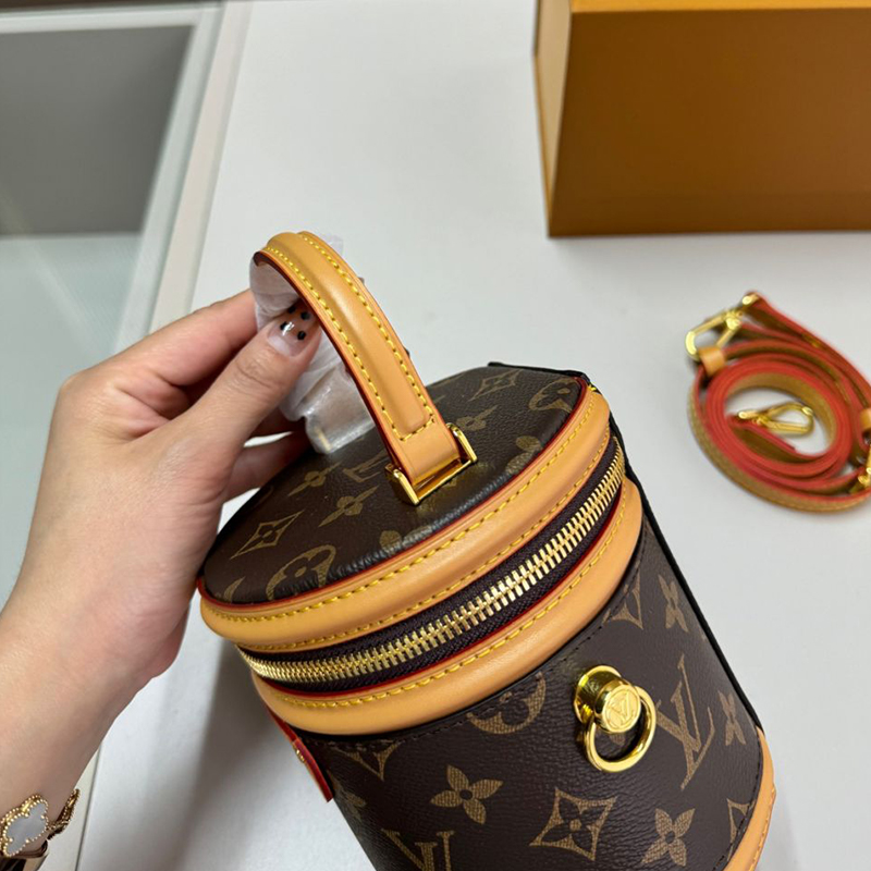 LOUIS VUITTON（ルイヴィトン）カンヌミニバッグ バケットバッグ レディース