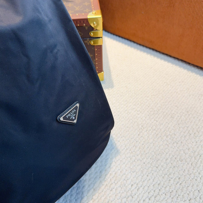 プラダ（ PRADA） バックパック リュックパック レディース