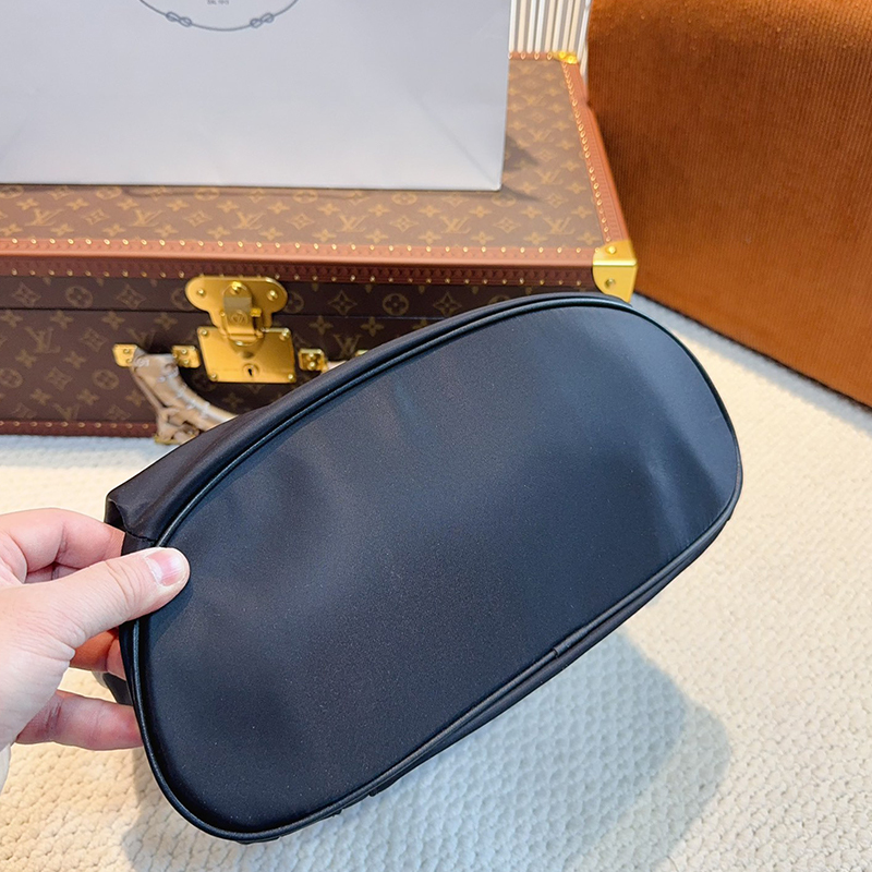 プラダ（ PRADA） バックパック リュックパック レディース